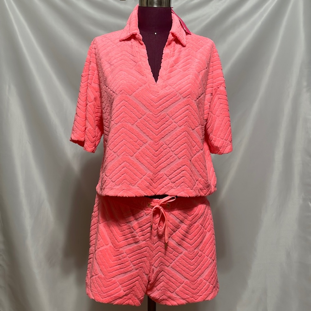 Lilly Pulitzer  NWT 2 Piece Sunrise Coral Lilly Zig Zag Top & Shorts size L